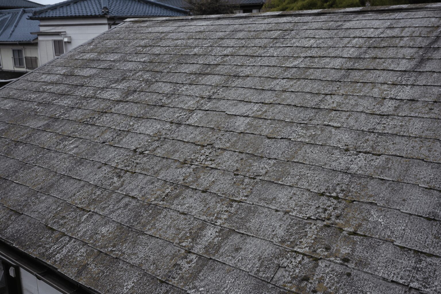 築25年スレート屋根のカバー工法施工事例